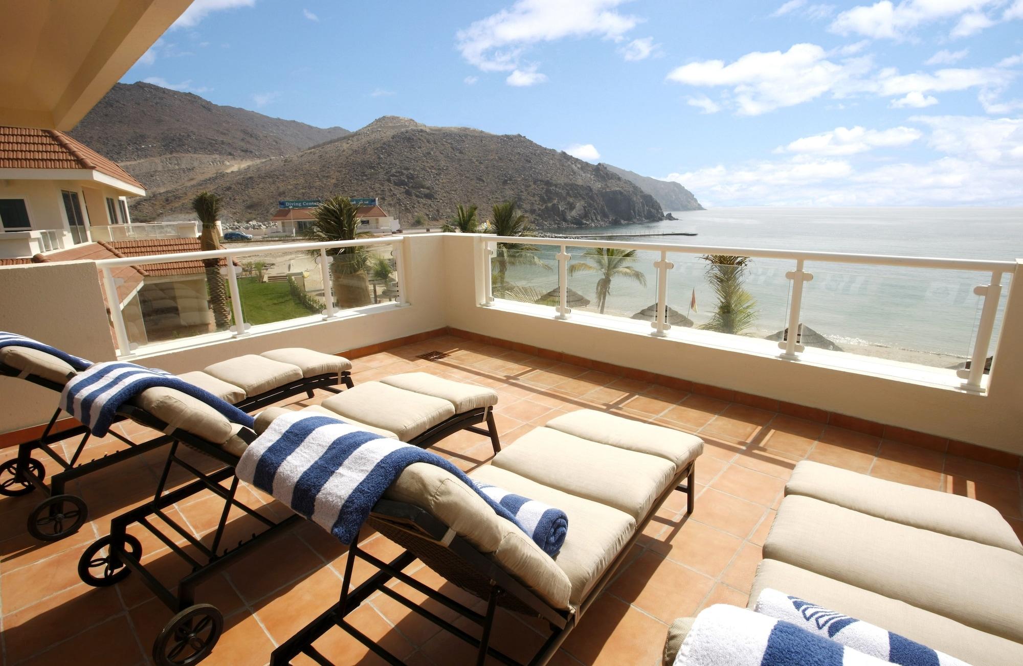 Oceanic Khorfakkan Resort & Spa Khor Fakkan Kültér fotó