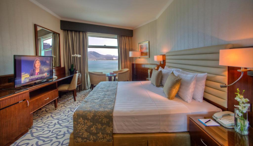 Oceanic Khorfakkan Resort & Spa Khor Fakkan Kültér fotó